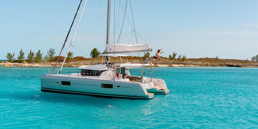 Lagoon 42