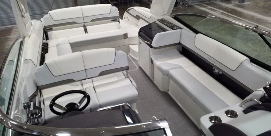 Formula 310 Bowrider