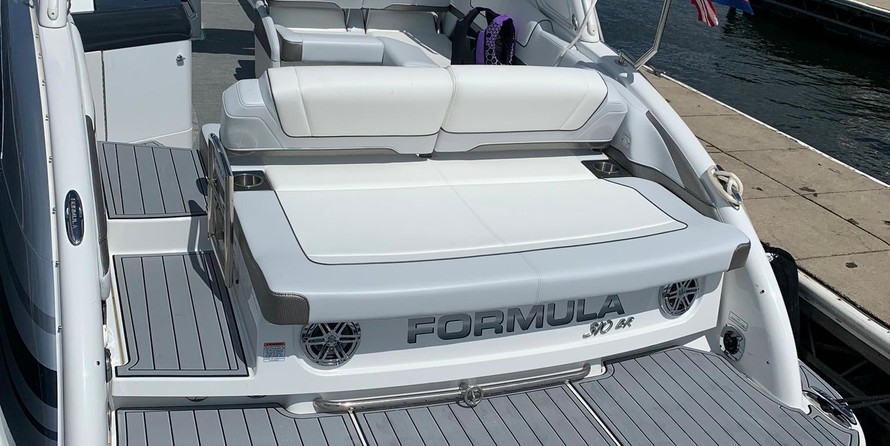 Formula 310 Bowrider