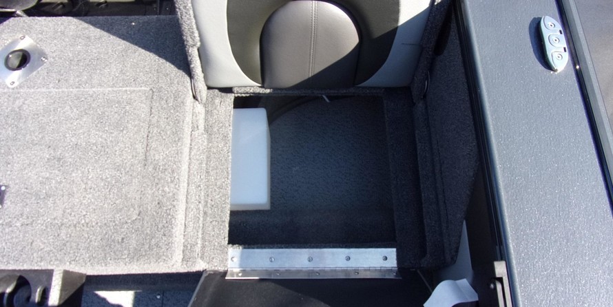 Lund Boats 1875 Crossover XS