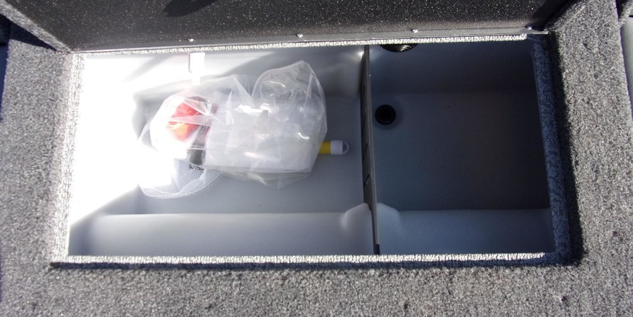 Lund Boats 1875 Crossover XS