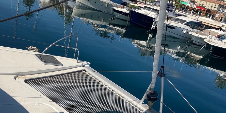 Fountaine Pajot Lucia 40