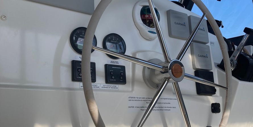 Fountaine Pajot Lucia 40