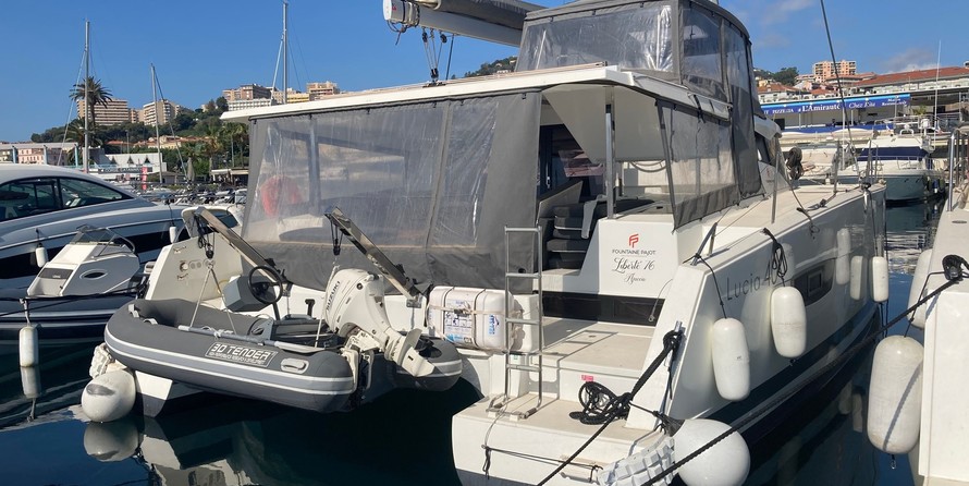 Fountaine Pajot Lucia 40