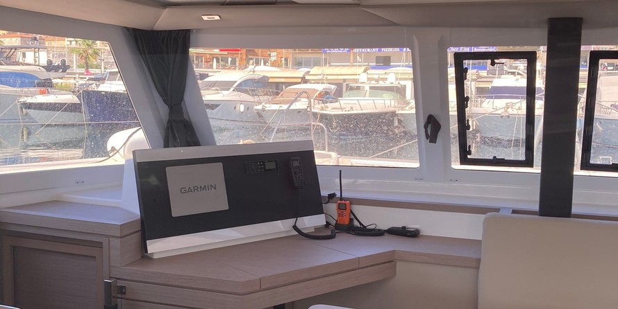 Fountaine Pajot Lucia 40