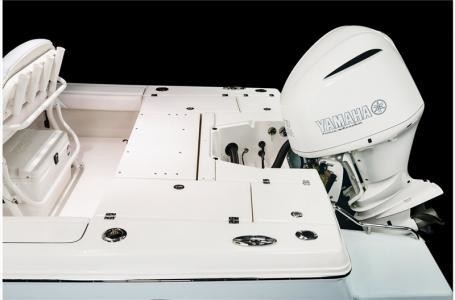 Robalo 246 Cayman