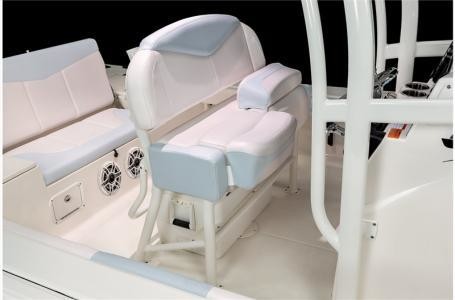 Robalo 246 Cayman