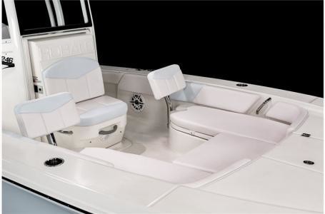 Robalo 246 Cayman