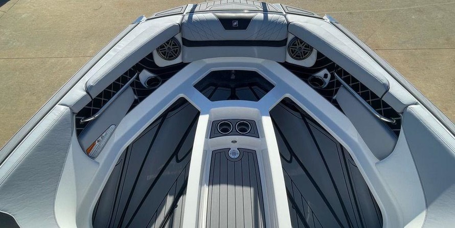 Super Air Nautique GS24