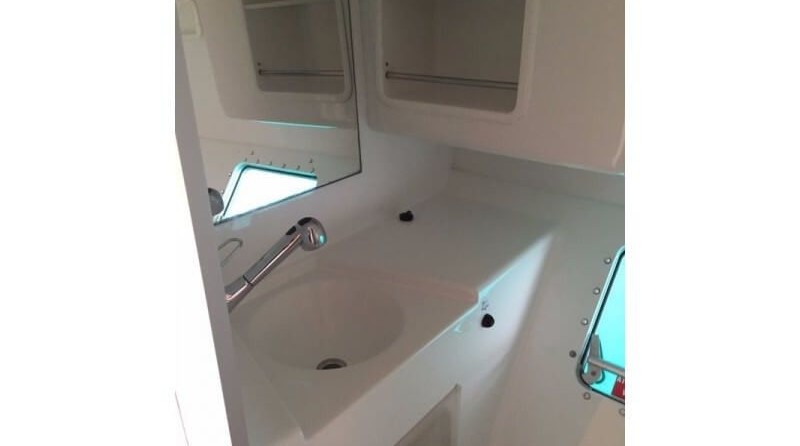 Fountaine Pajot Lucia 40