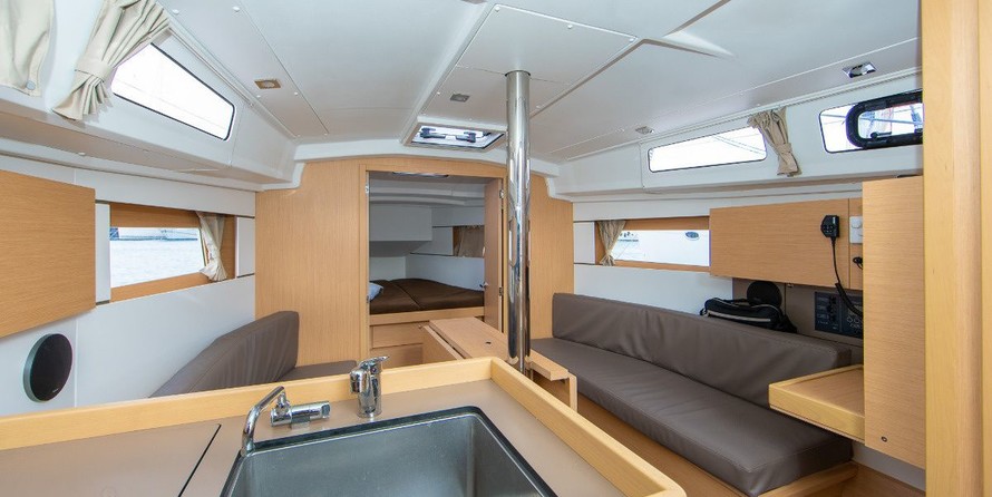 Beneteau Oceanis 35.1