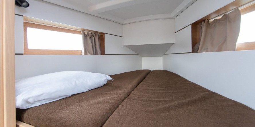 Beneteau Oceanis 35.1