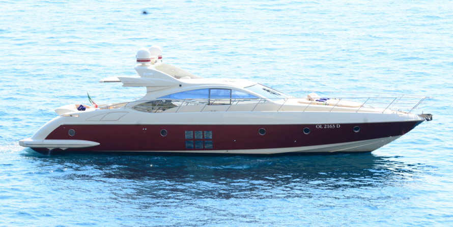 Azimut 68S