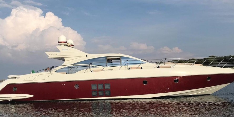 Azimut 68S