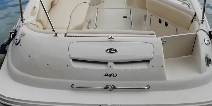 Sea ray 240