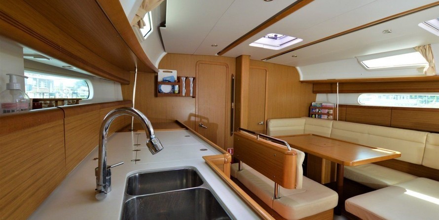 Jeanneau Sun Odyssey 44i
