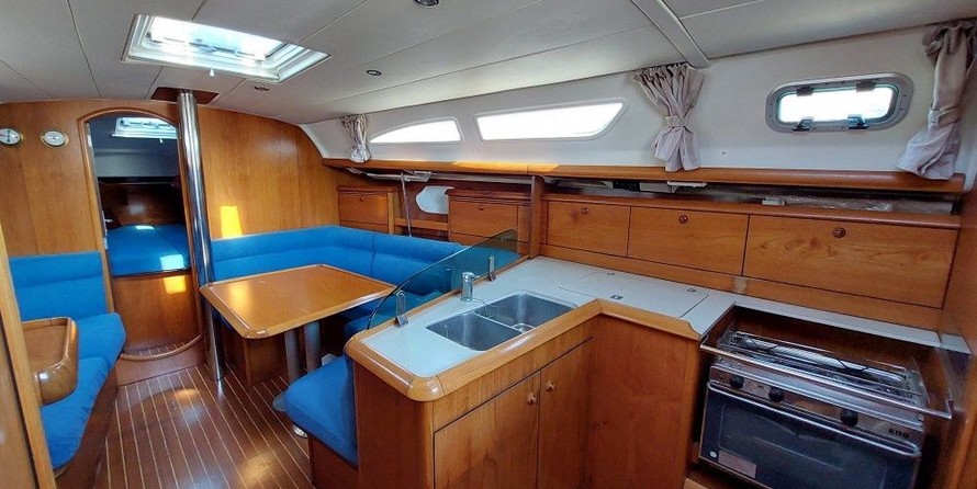 Jeanneau Sun Odyssey 37