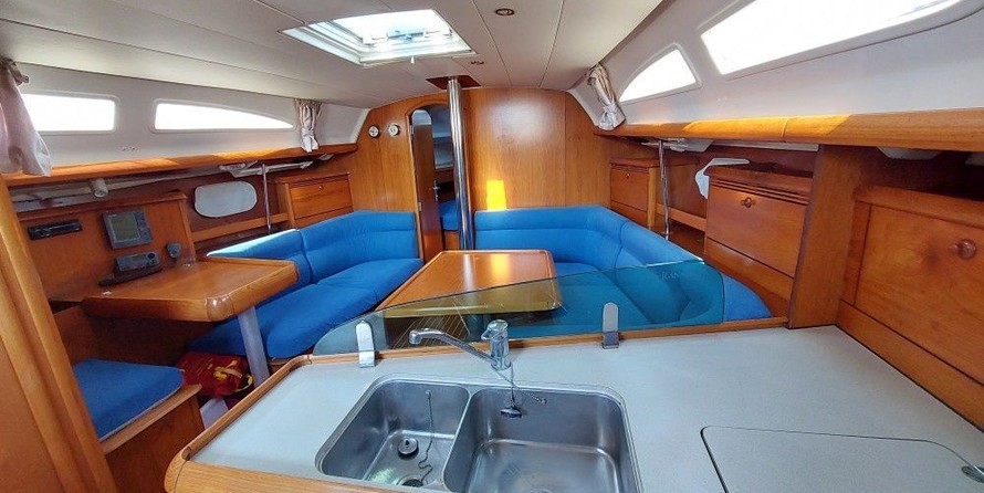 Jeanneau Sun Odyssey 37