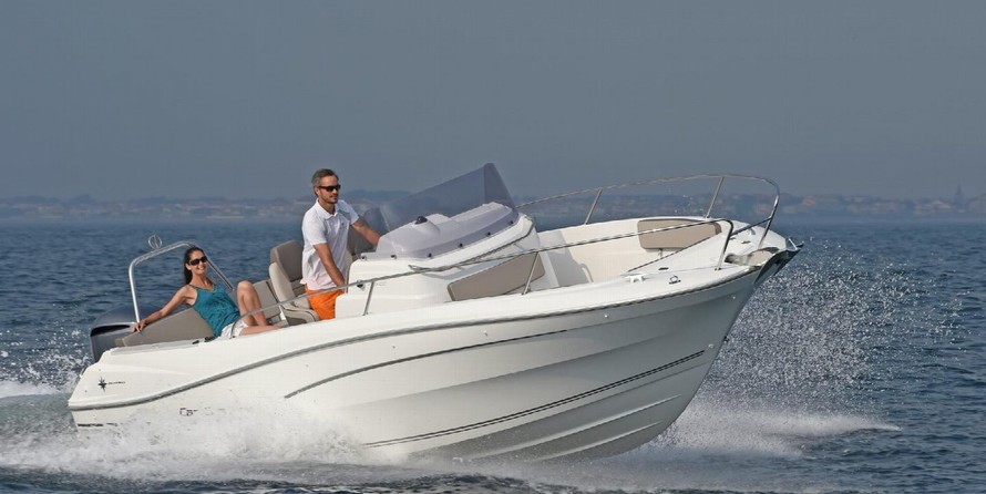 Jeanneau Cap Camarat 7.5 CC