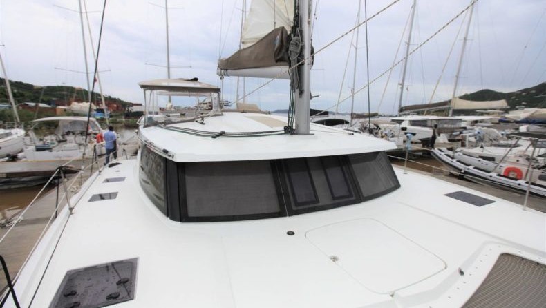Fountaine Pajot Lucia 40