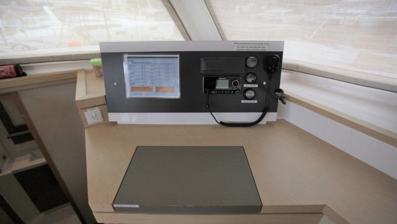 Fountaine Pajot Lucia 40