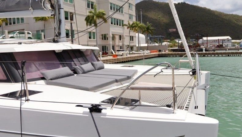 Fountaine Pajot Lucia 40