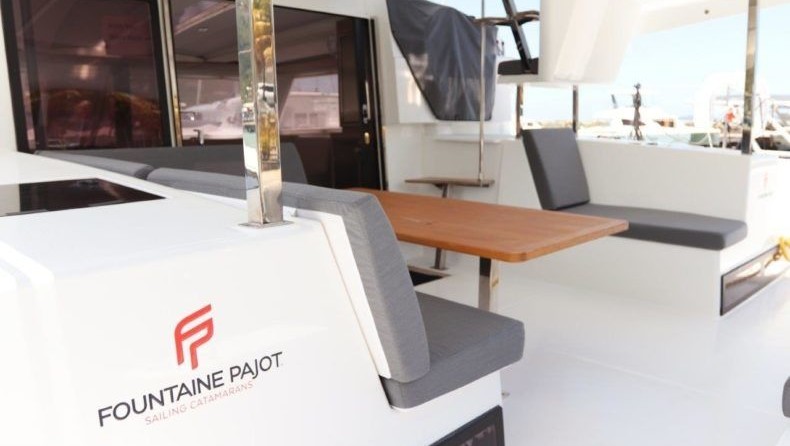 Fountaine Pajot Lucia 40