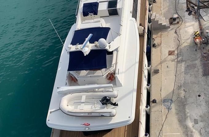 Falcon Yachts 80 fly