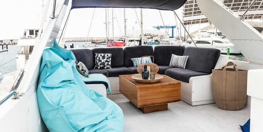 Falcon Yachts 80 fly