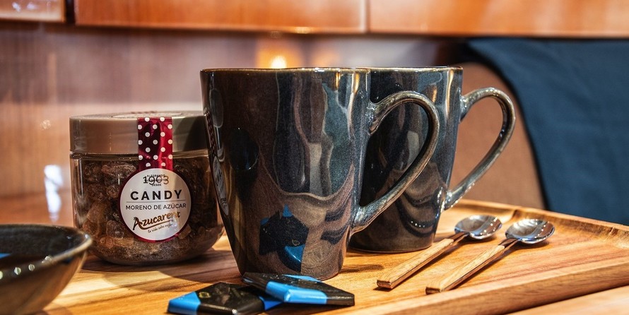 Falcon Yachts 80 fly