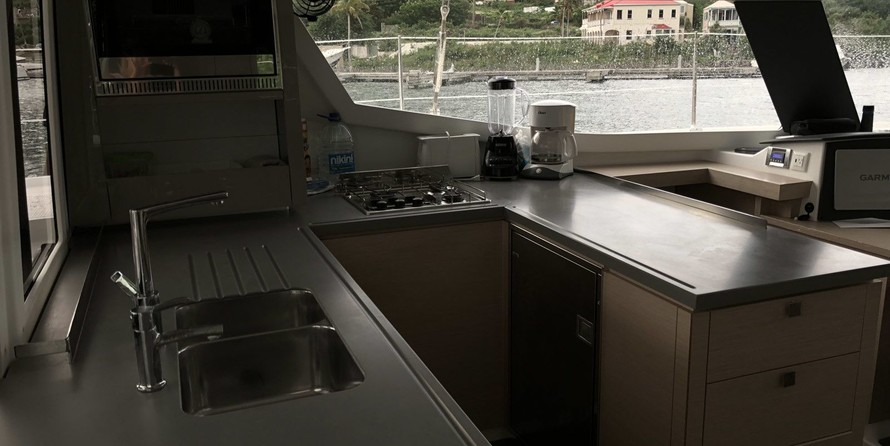 Fountaine Pajot Helia 44