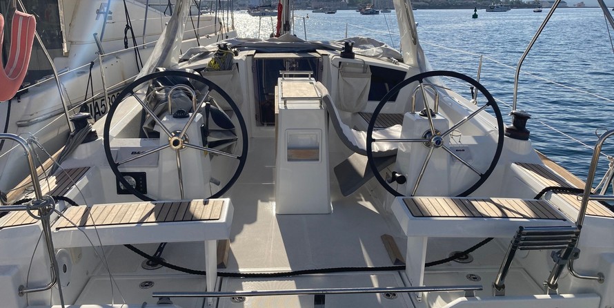 Beneteau Oceanis 35.1