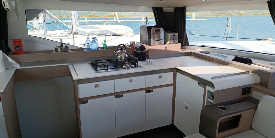 Fountaine Pajot Elba 45
