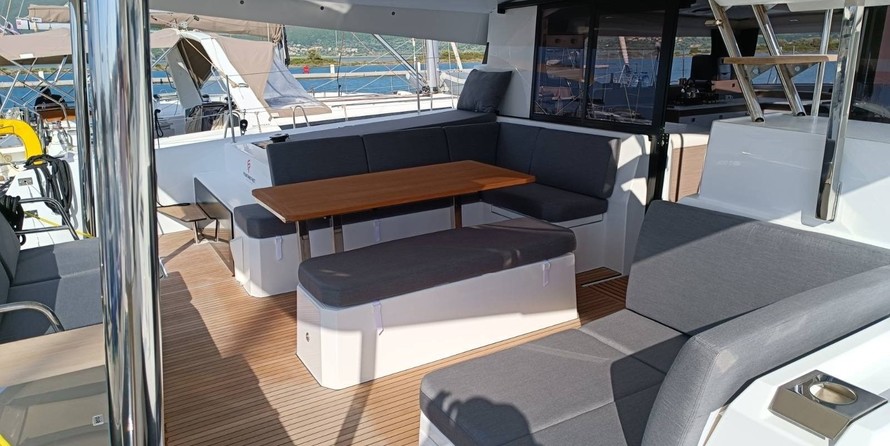 Fountaine Pajot Elba 45