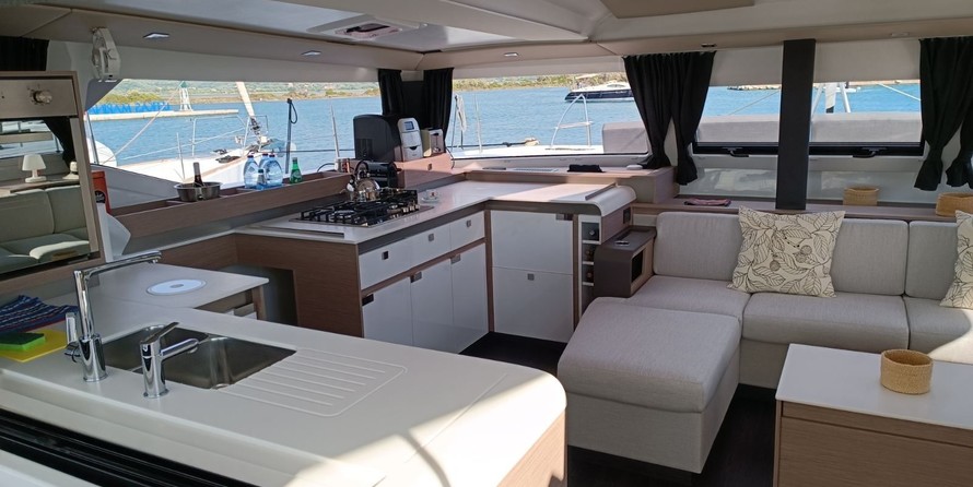 Fountaine Pajot Elba 45