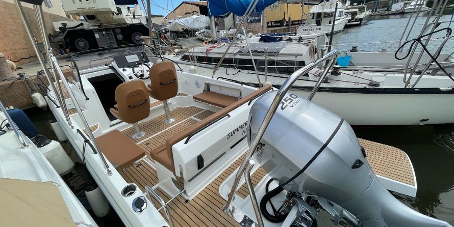 Beneteau Flyer 8