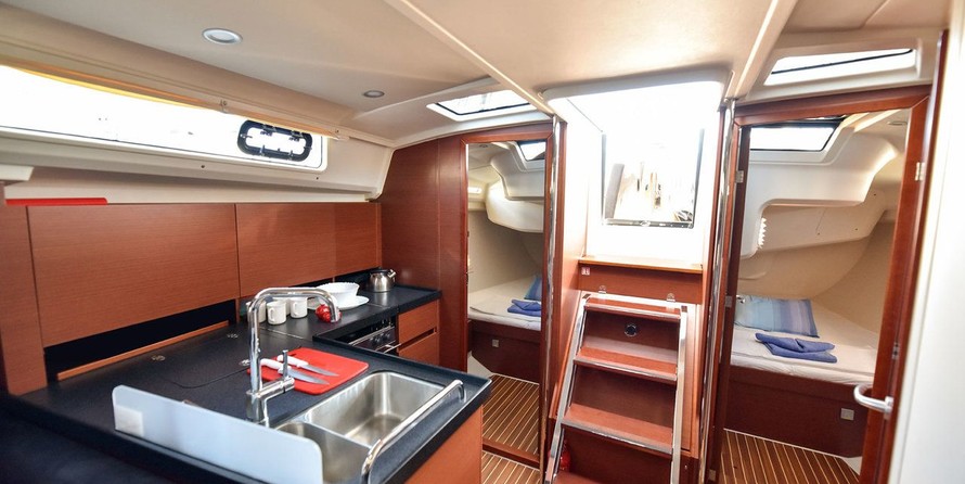 Hanse 418