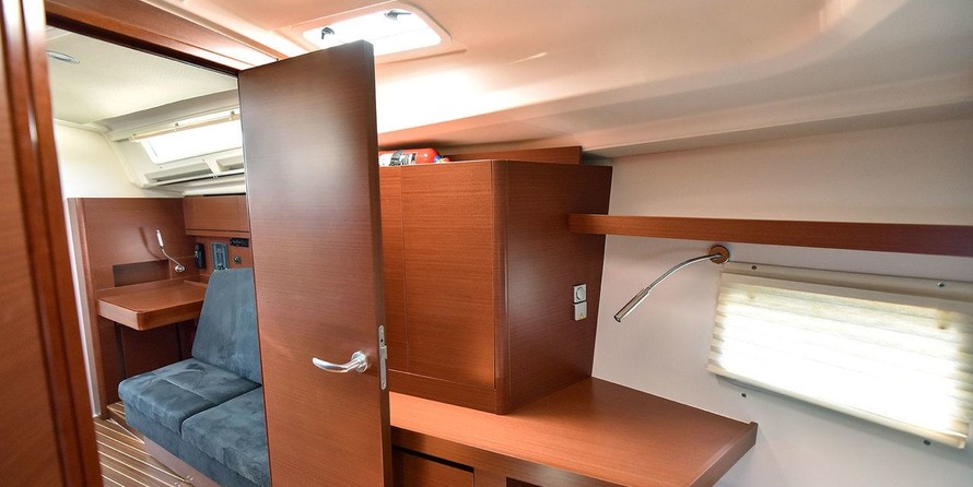 Hanse 418