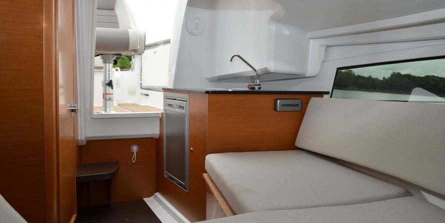 Jeanneau Cap Camarat 7.5 WA