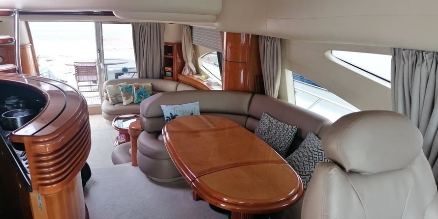 Azimut 68