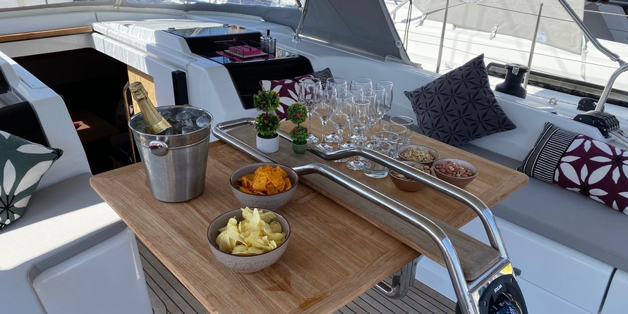 Hanse 418