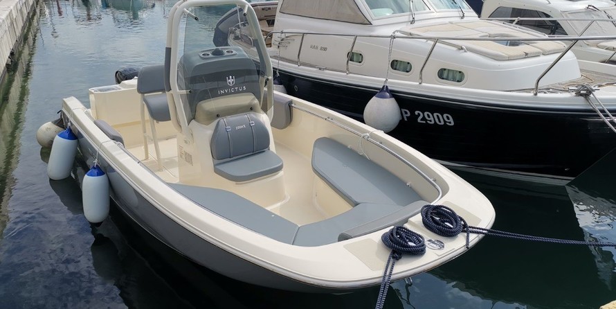 Invictus 200 FX