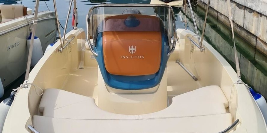 Invictus 200 FX