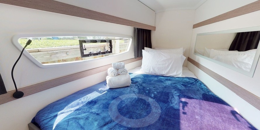 Fountaine Pajot Lucia 40