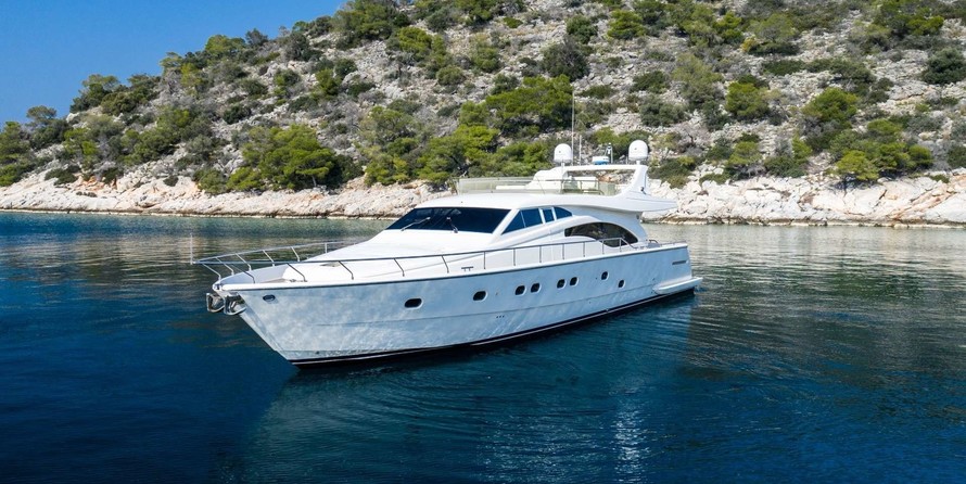 Ferretti 68