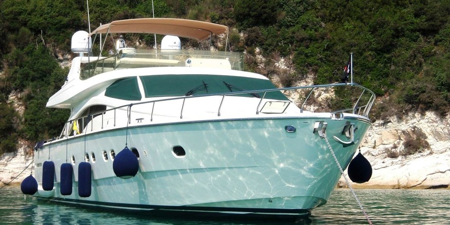 Ferretti 68