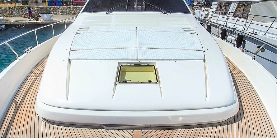Ferretti 68