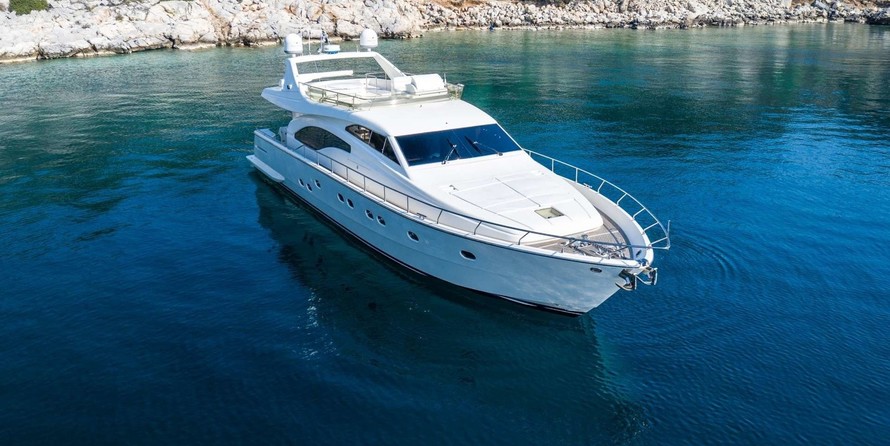 Ferretti 68