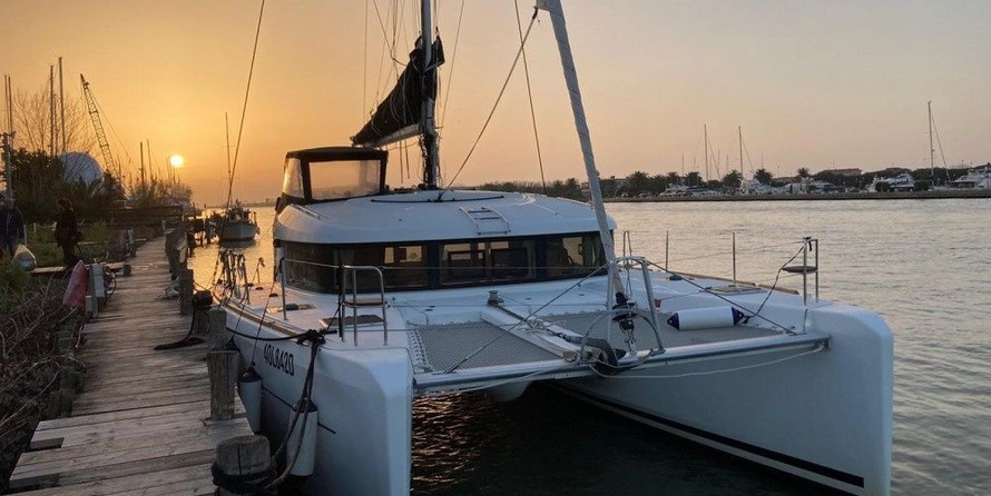 Lagoon 39