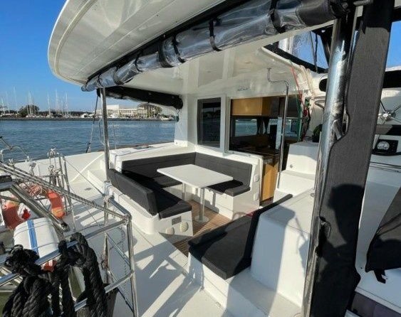 Lagoon 39